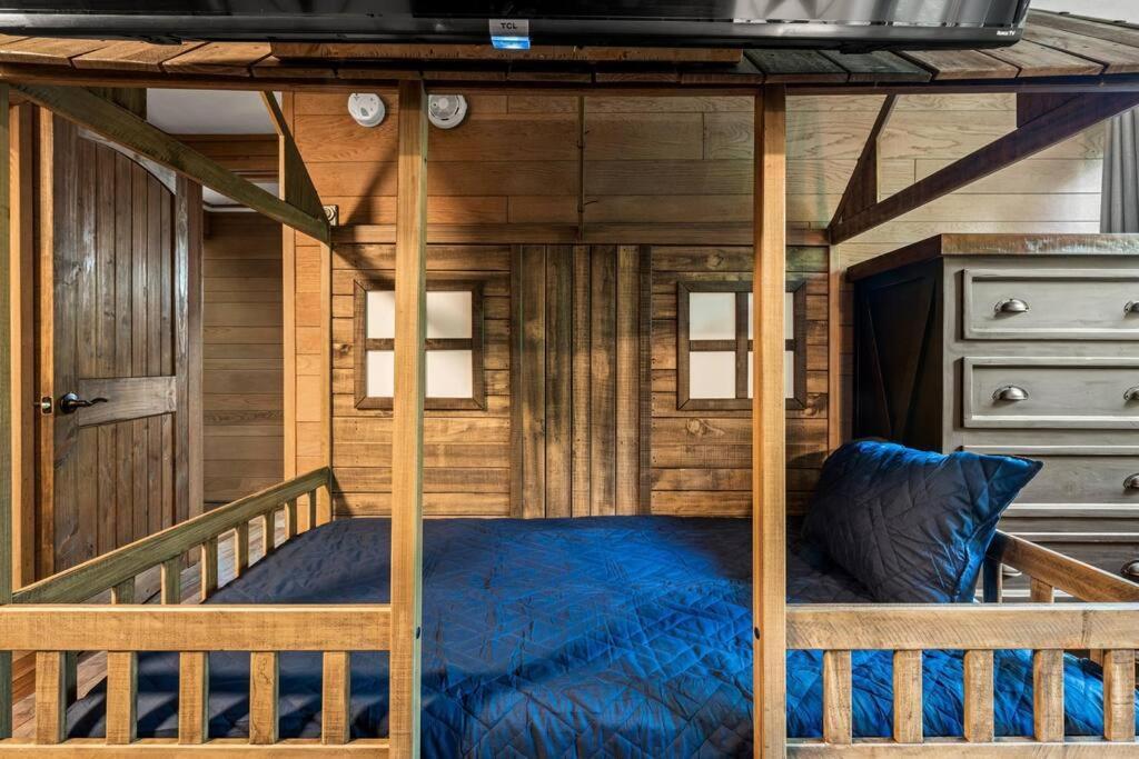 Bourbon Hollow Lodge With Hot Tub And Pool Plus Game Room Only 5 Min To Downtown Гатлінбург Екстер'єр фото