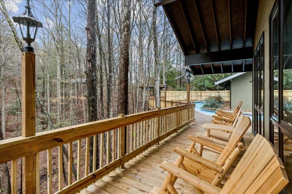 Bourbon Hollow Lodge With Hot Tub And Pool Plus Game Room Only 5 Min To Downtown Гатлінбург Екстер'єр фото
