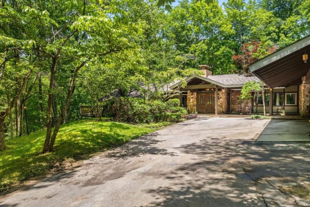 Bourbon Hollow Lodge With Hot Tub And Pool Plus Game Room Only 5 Min To Downtown Гатлінбург Екстер'єр фото